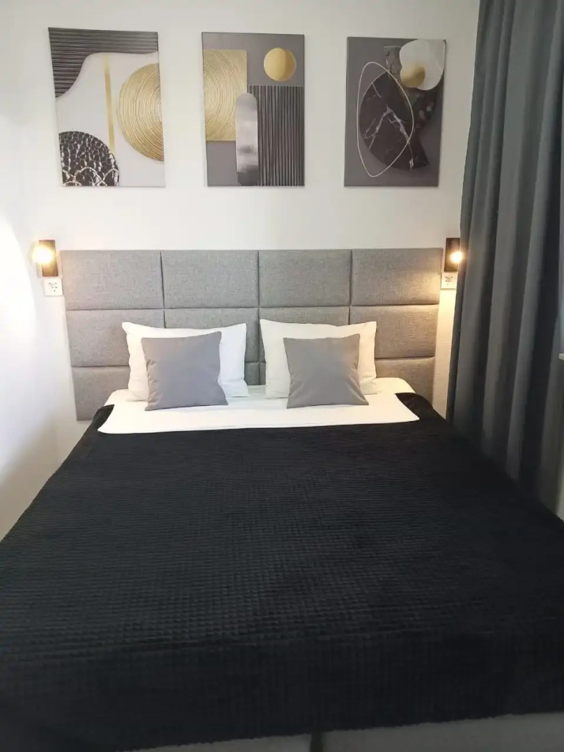 Апартаменты Яркая Студия