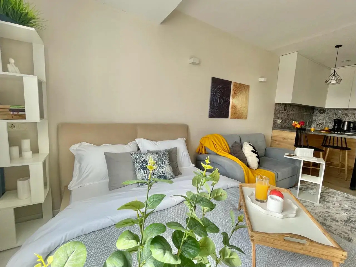 Апартаменты Студия День Ночь с Видом На Горы