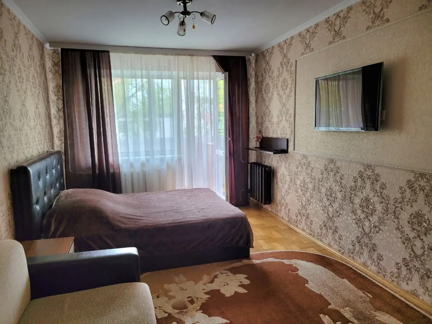 Апартаменты трёхкомнатные  в центре города