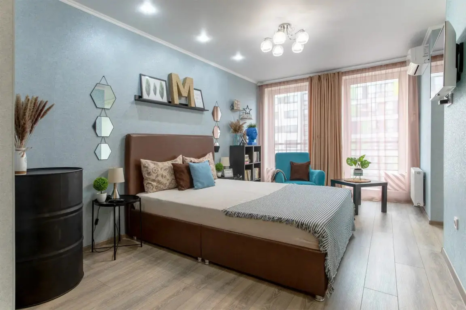 Апартаменты Novin House