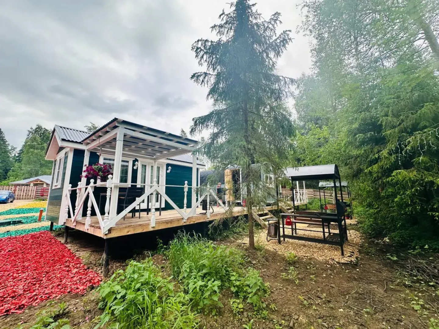 Шале Зеленый домик в лесу на Живописной улице