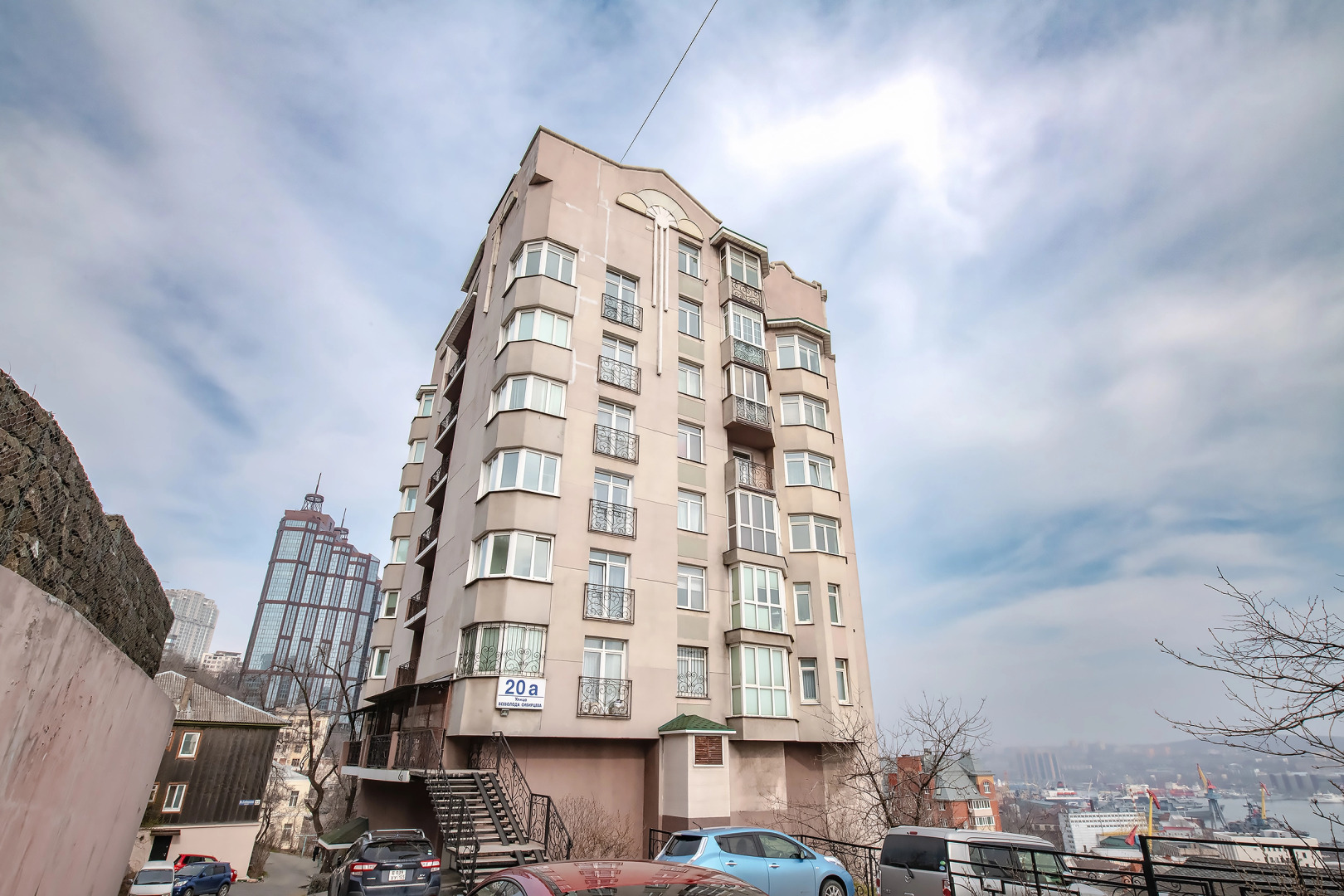 Апартаменты O.G.N.I. Всеволода Сибирцева, д.20А