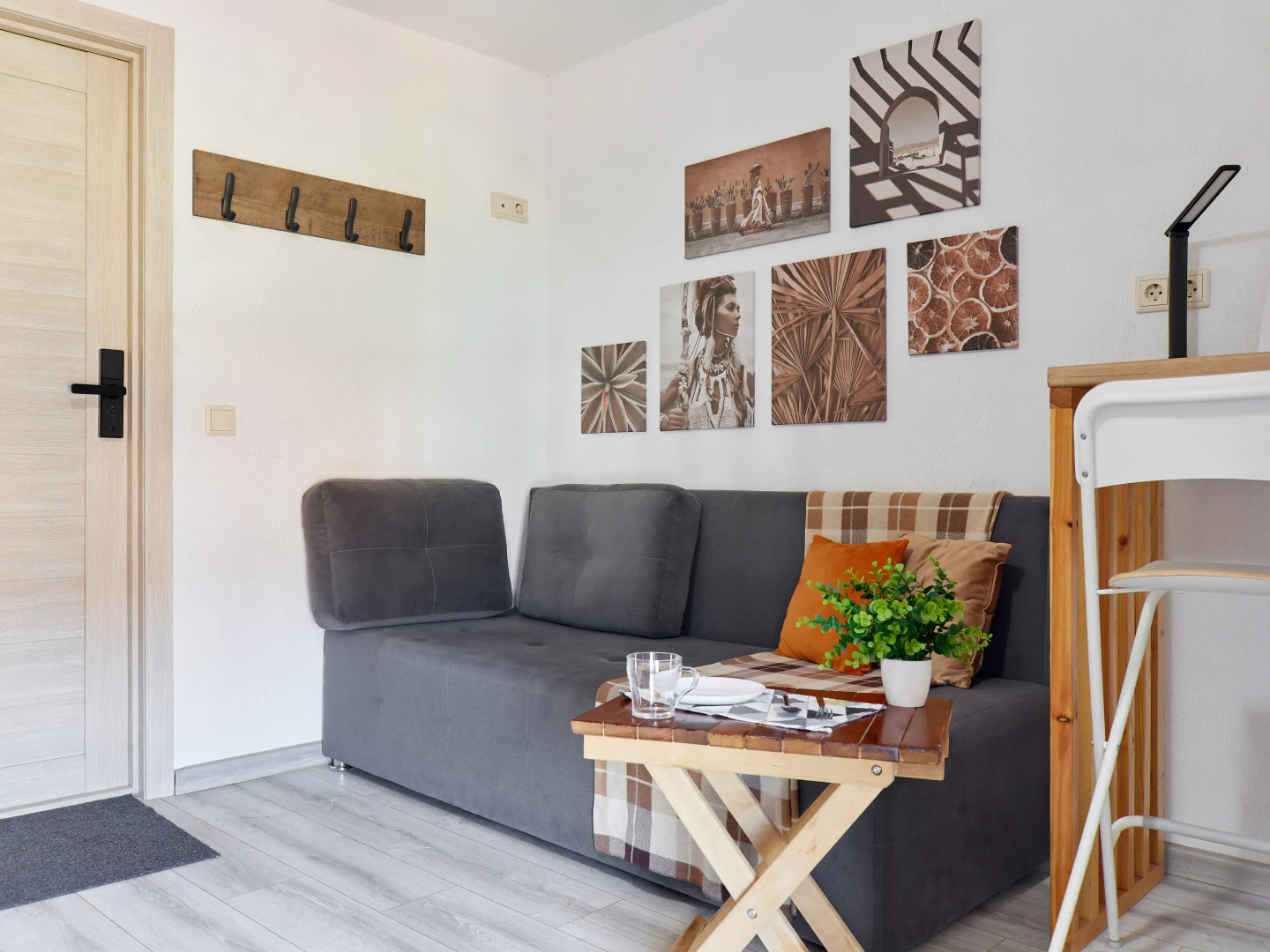 Апартаменты Rush in Apart в Центре. Бесконтактное Заселение Своя парковка ЖД Вокзал в 10 Минутах Пешком