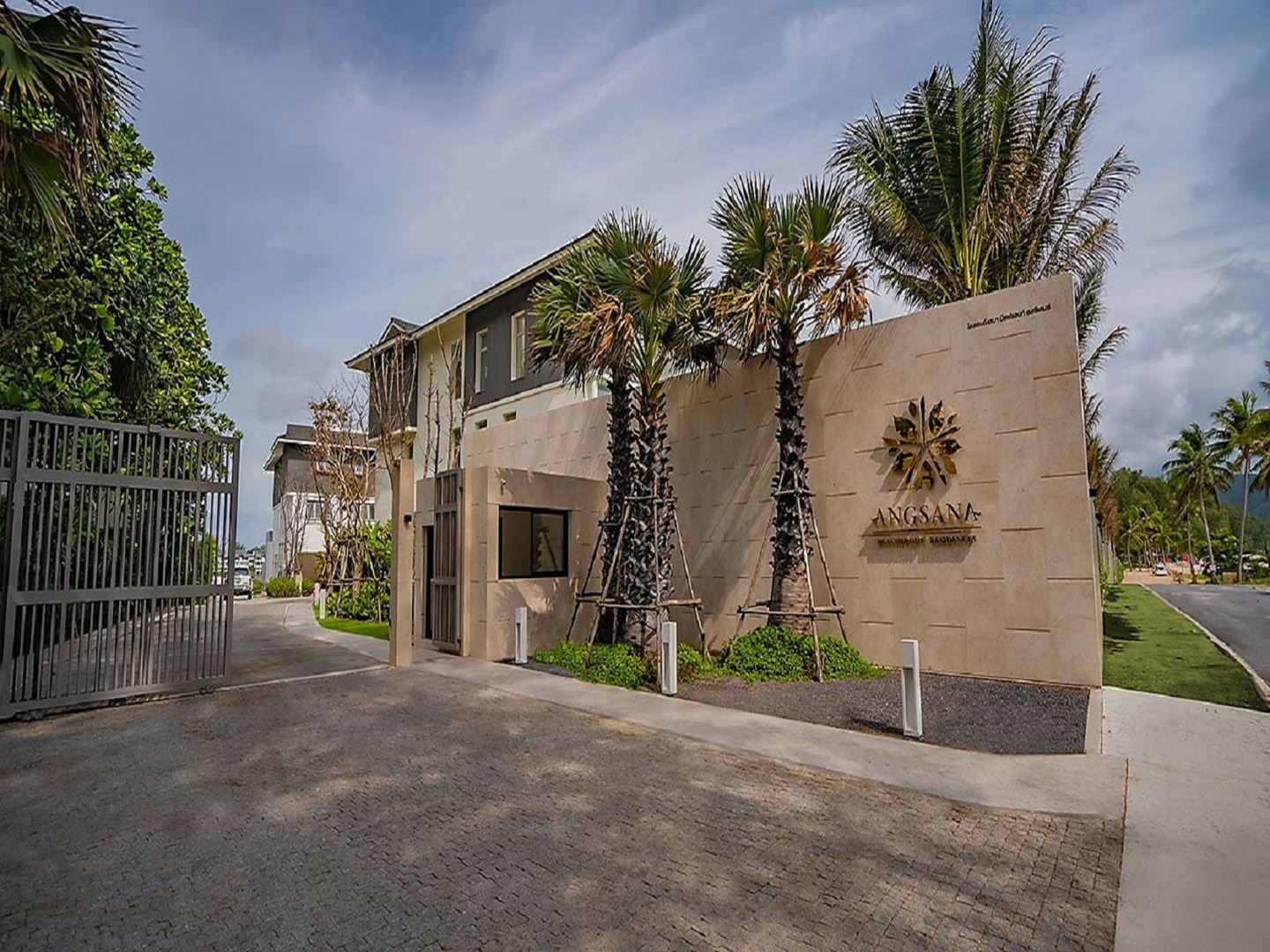 Прекрасные апартаменты с бассейном в Laguna Phuket