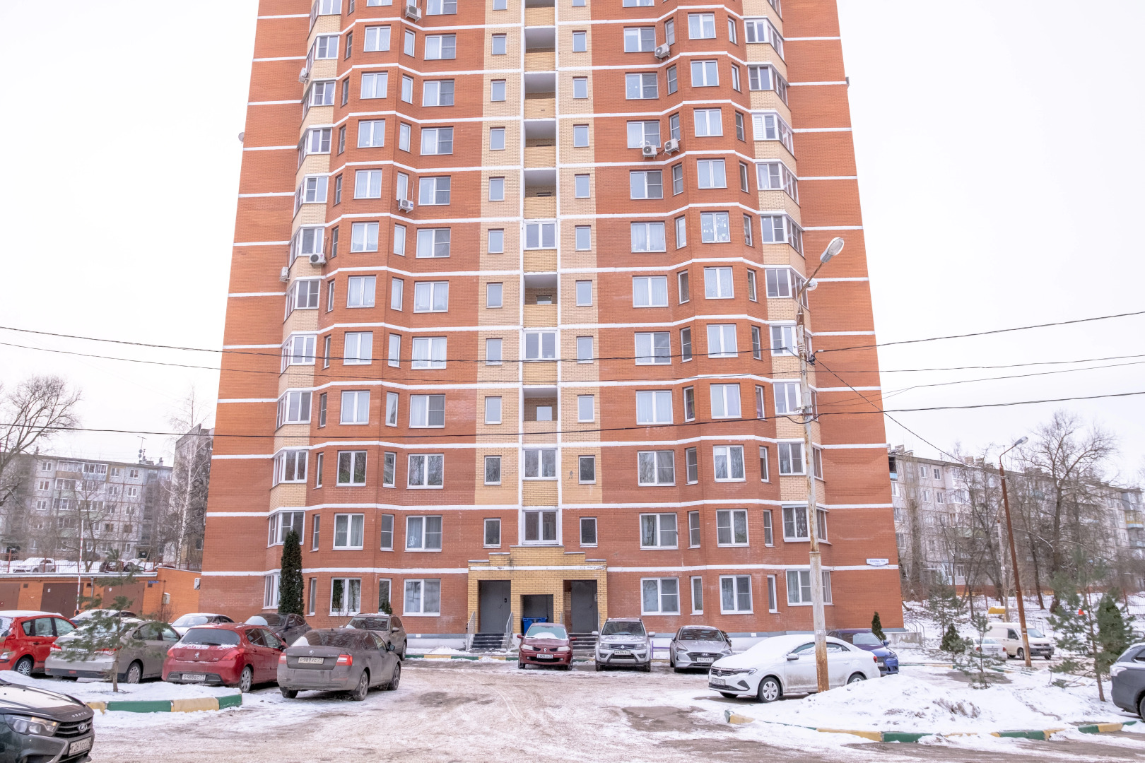 Квартира большая двухкомнатная в отличном районе