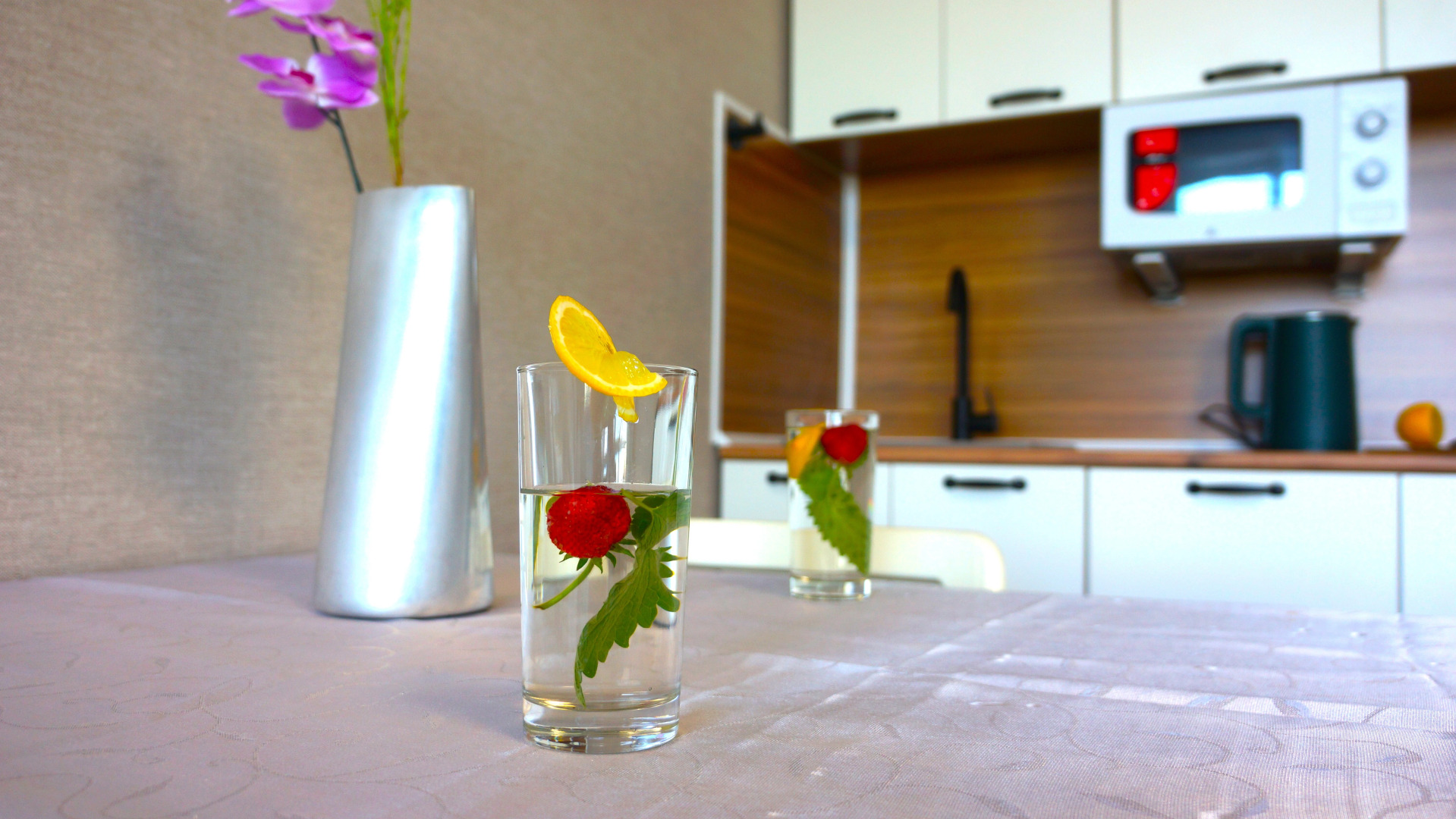 Квартира с красивым видом из окна в центре Челябинска