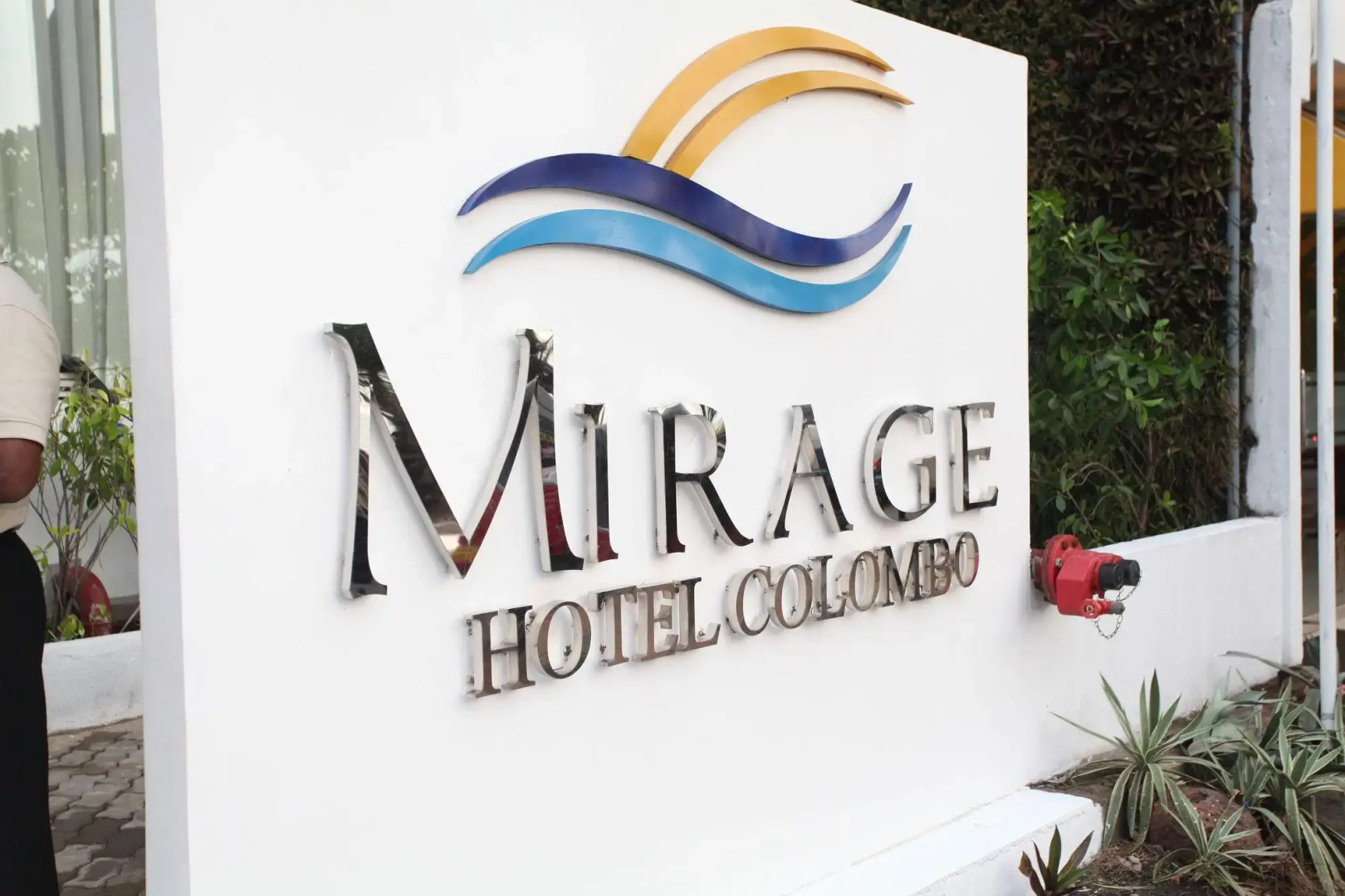 Mirage Colombo Hotel