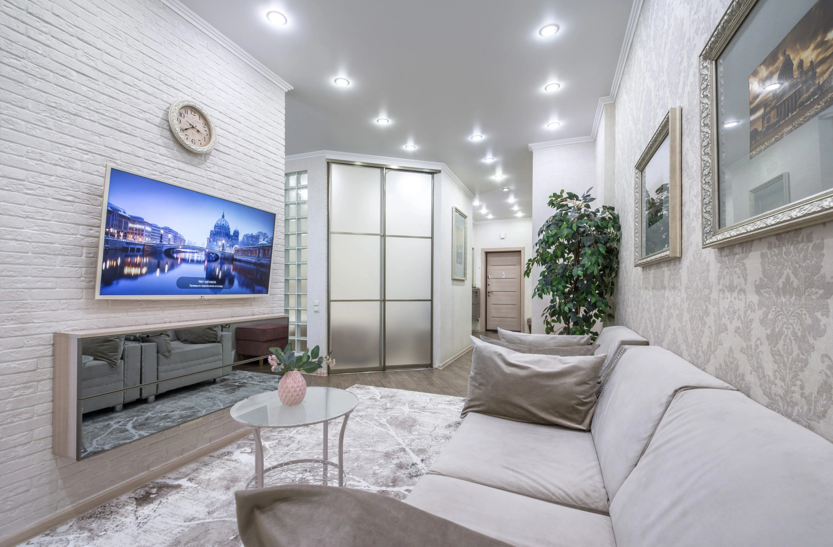 Апартаменты Admiral nearby Hilton 5