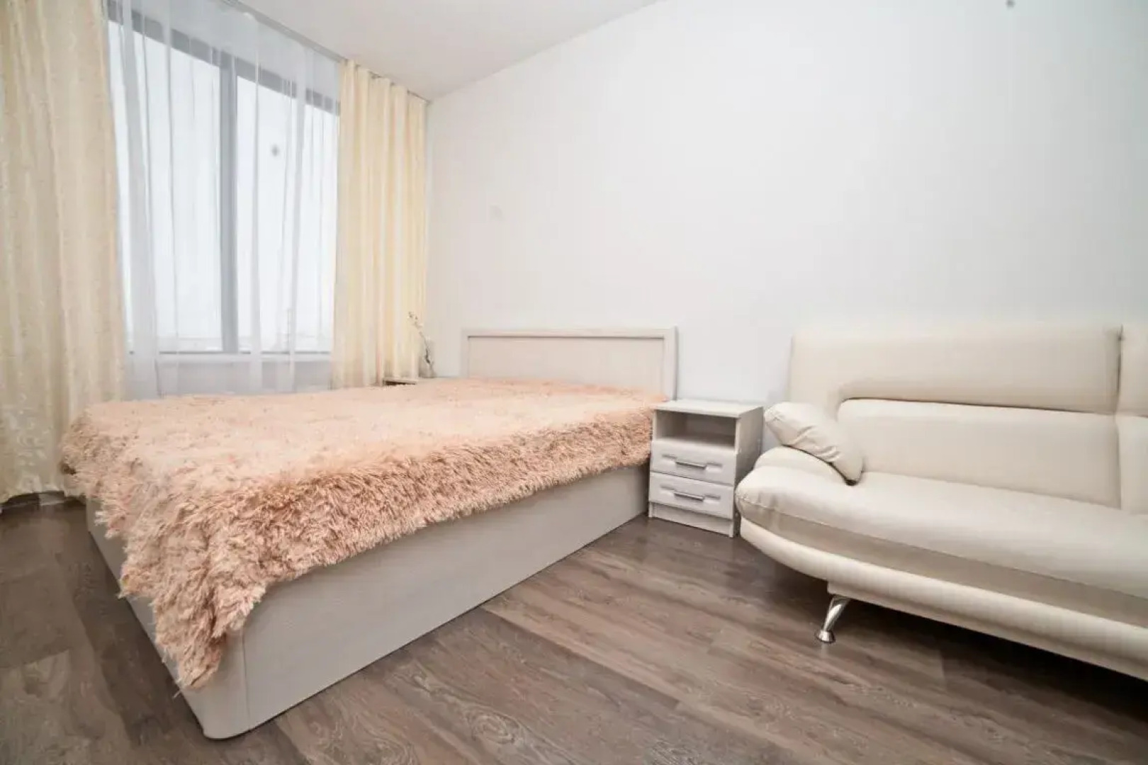 Апартаменты Марьин Дом на Малышева, 42 а