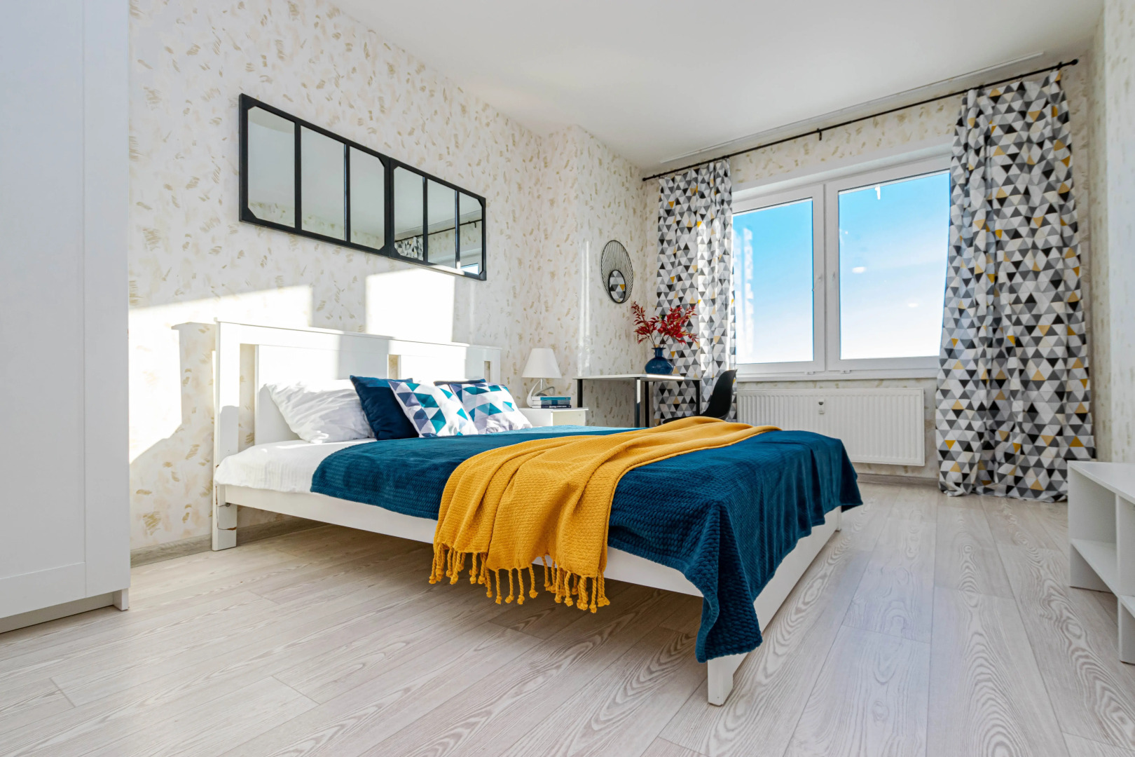 Апартаменты Светлая Уютная Однушка у Комсомольской Площади