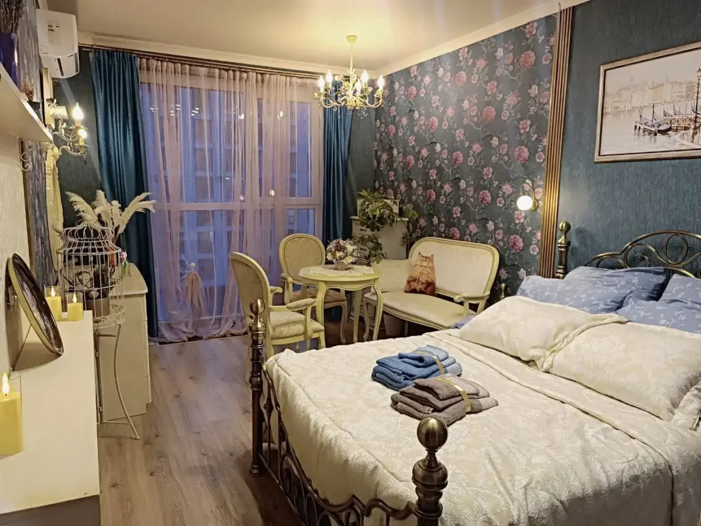 Квартира Уютная двухкомнатная с кондиционером Эрмитаж