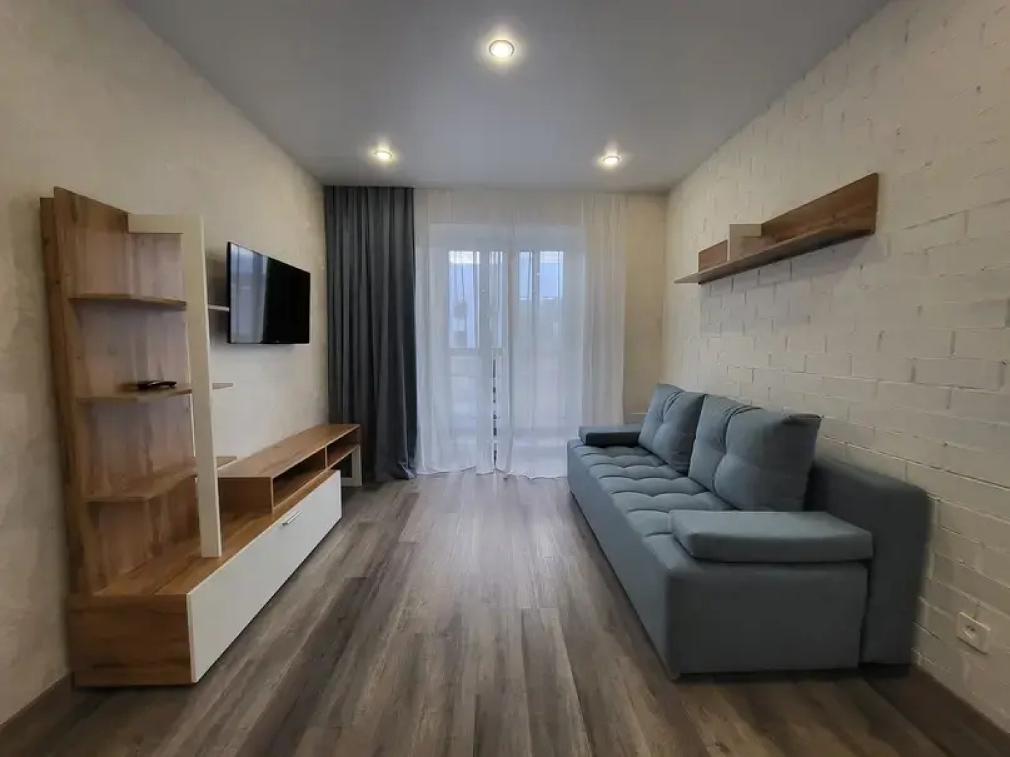 Апартаменты GuestKomi Тентюковская 320