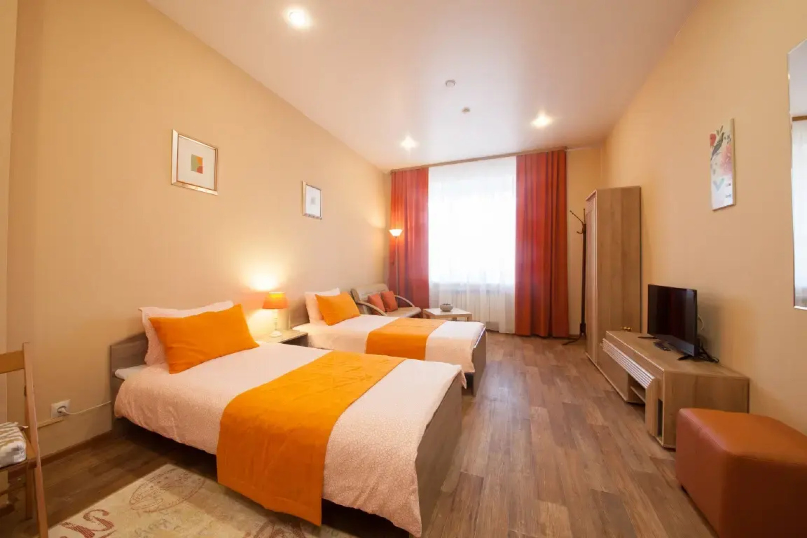 Апартаменты на Ломоносова 1