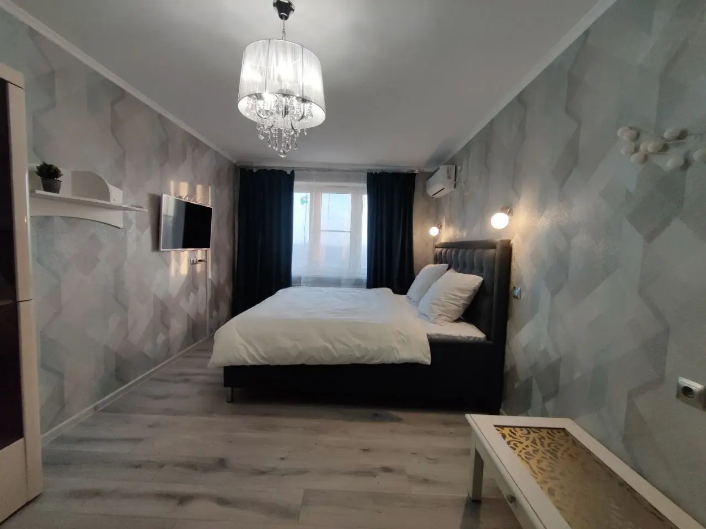 Апартаменты Платона кляты 27 ЖК Суворовский