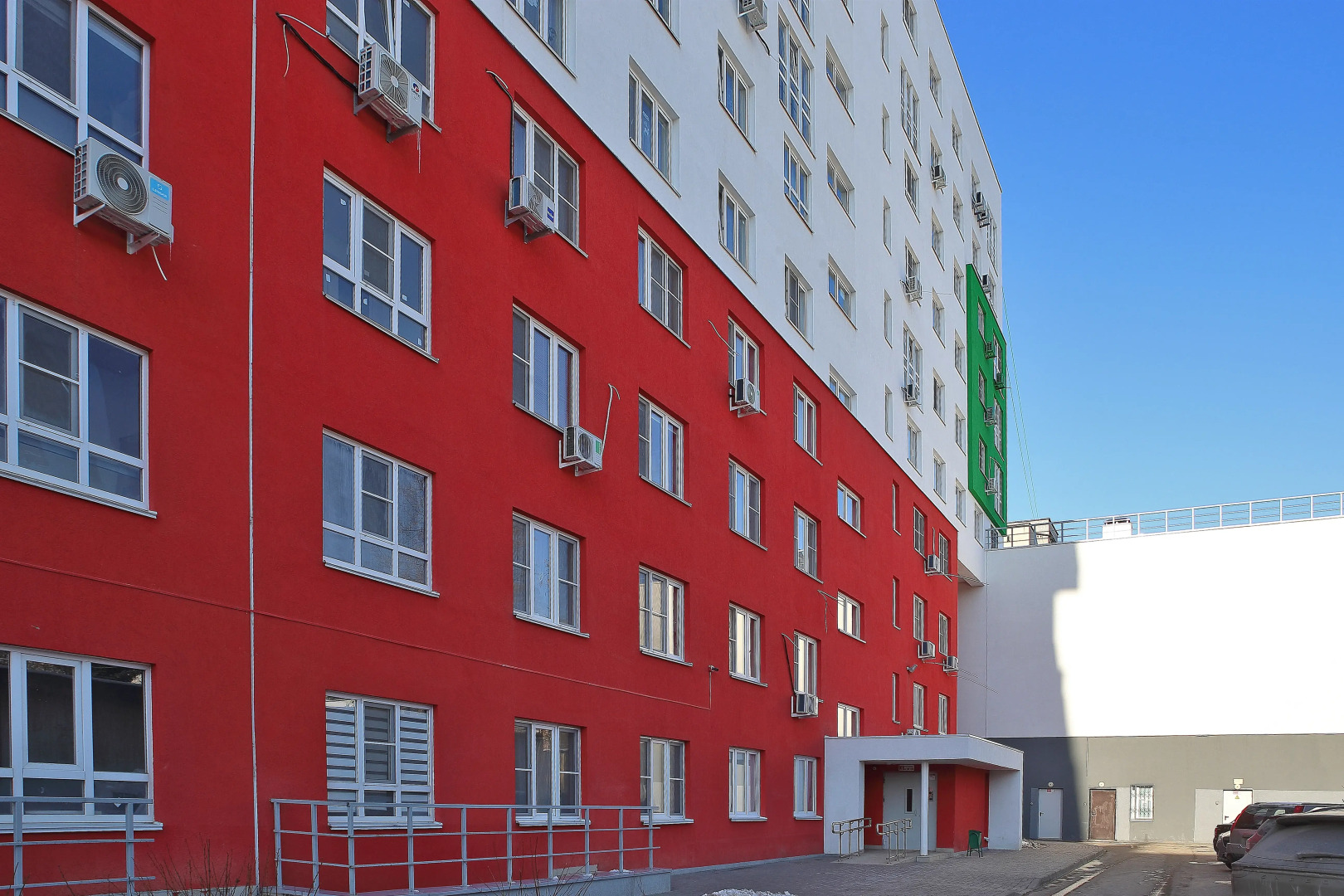 Квартира Новый дом! У метро ст. Заречная! 6 км до центра