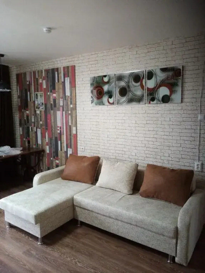 Квартира на улице Братьев Кашириных 115