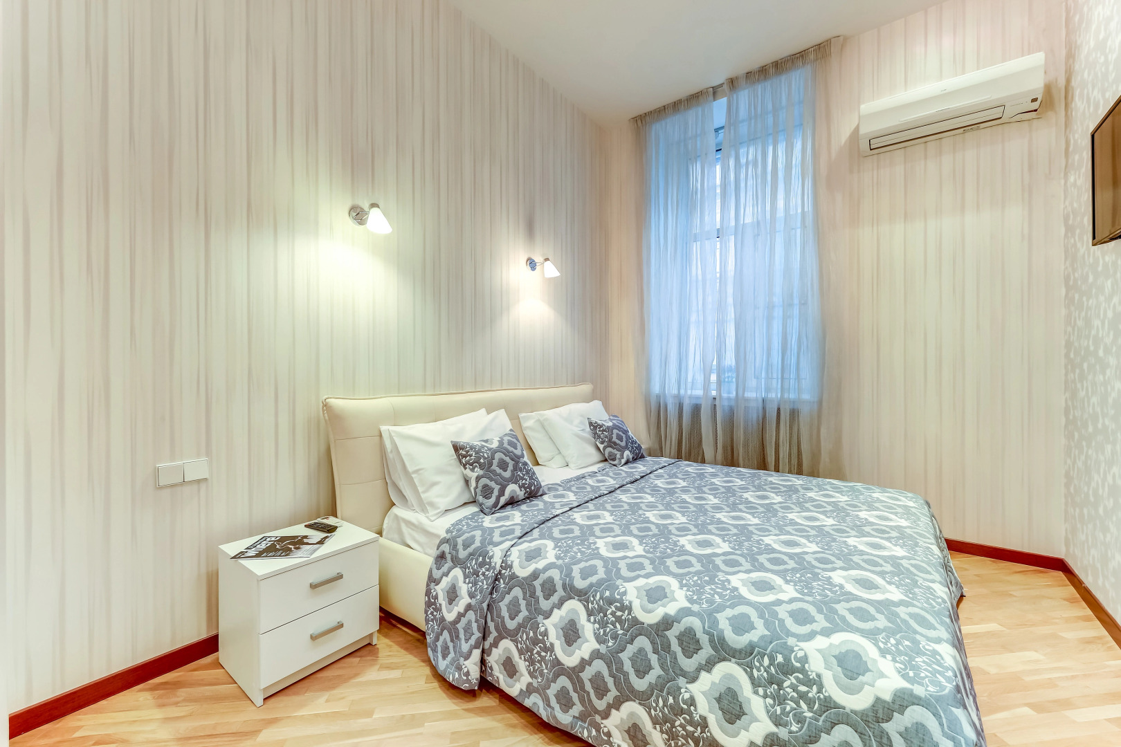 Апартаменты R&B на Невском