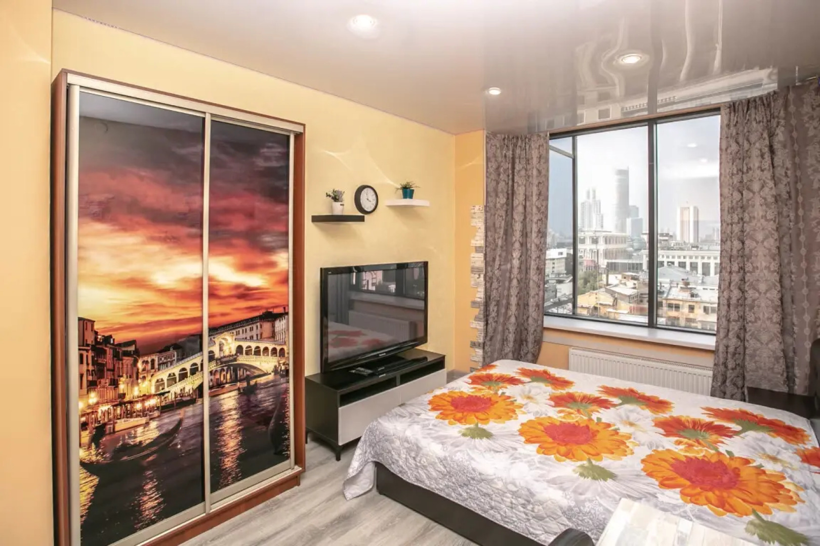 Апартаменты Марьин Дом на Малышева, 42 а