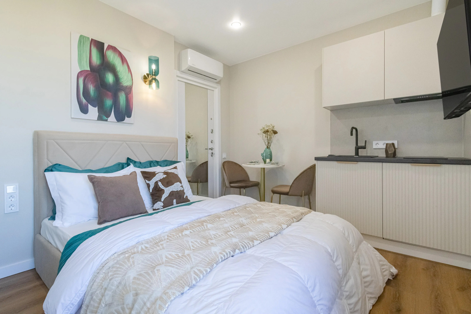 Апартаменты 44/13 Full House в ЖК Skolkovo