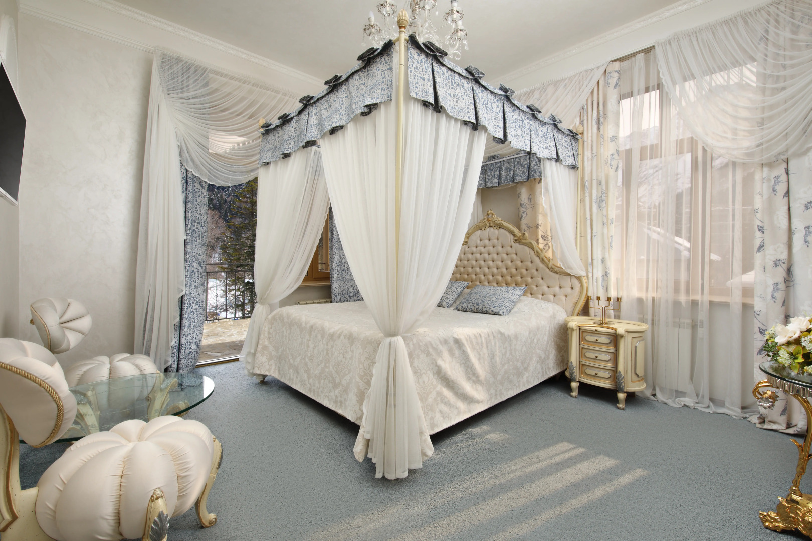 Домбай Пэлас