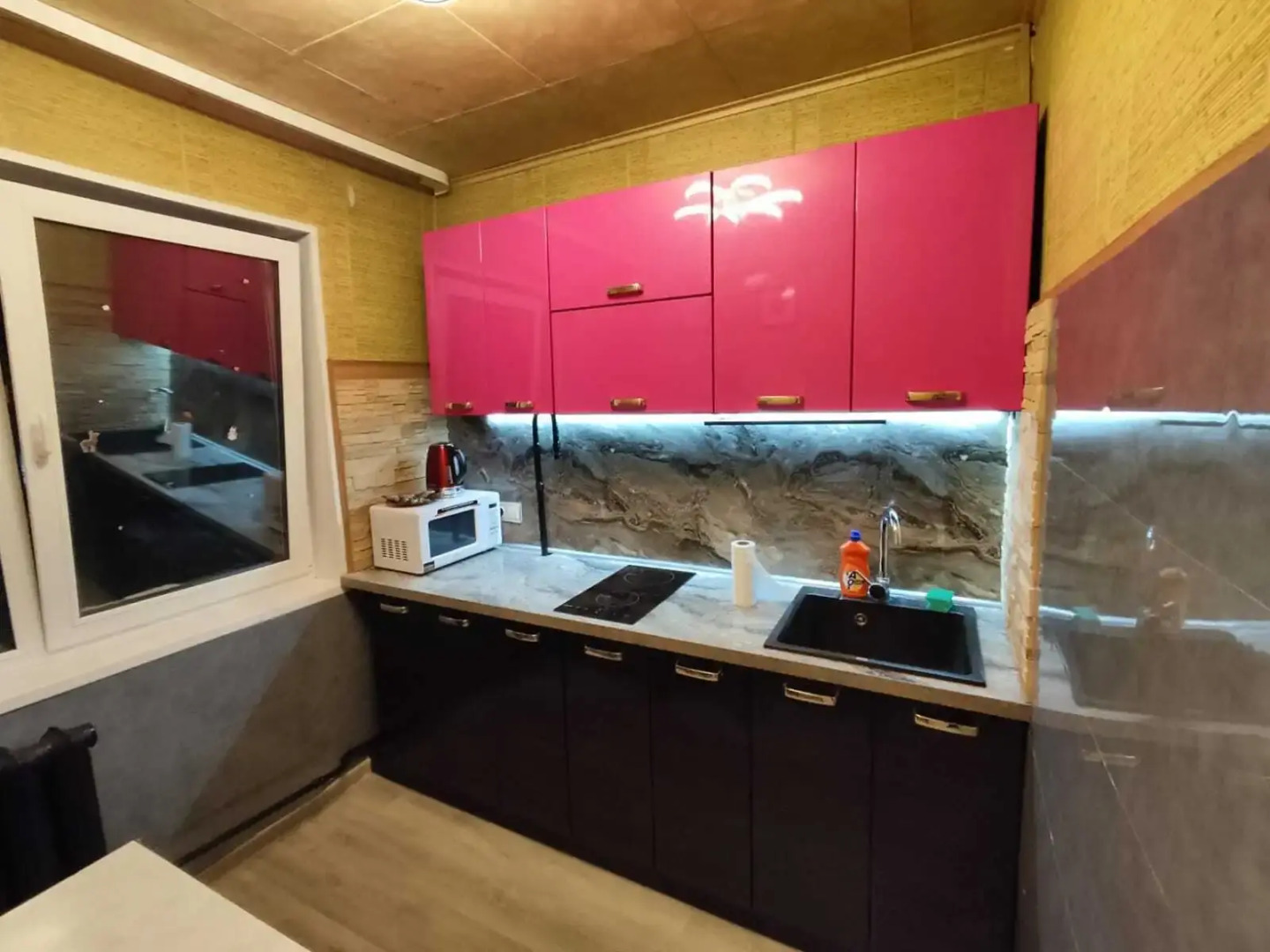 Апартаменты с 2 Комнатами в Центре Города