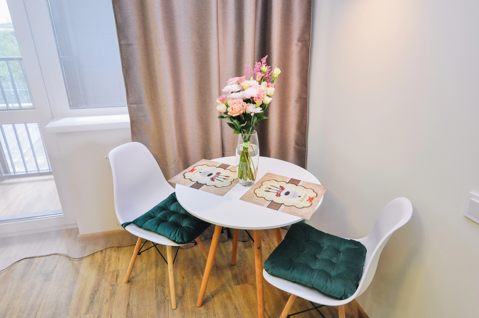 Апартаменты с джакузи у метро на набережной