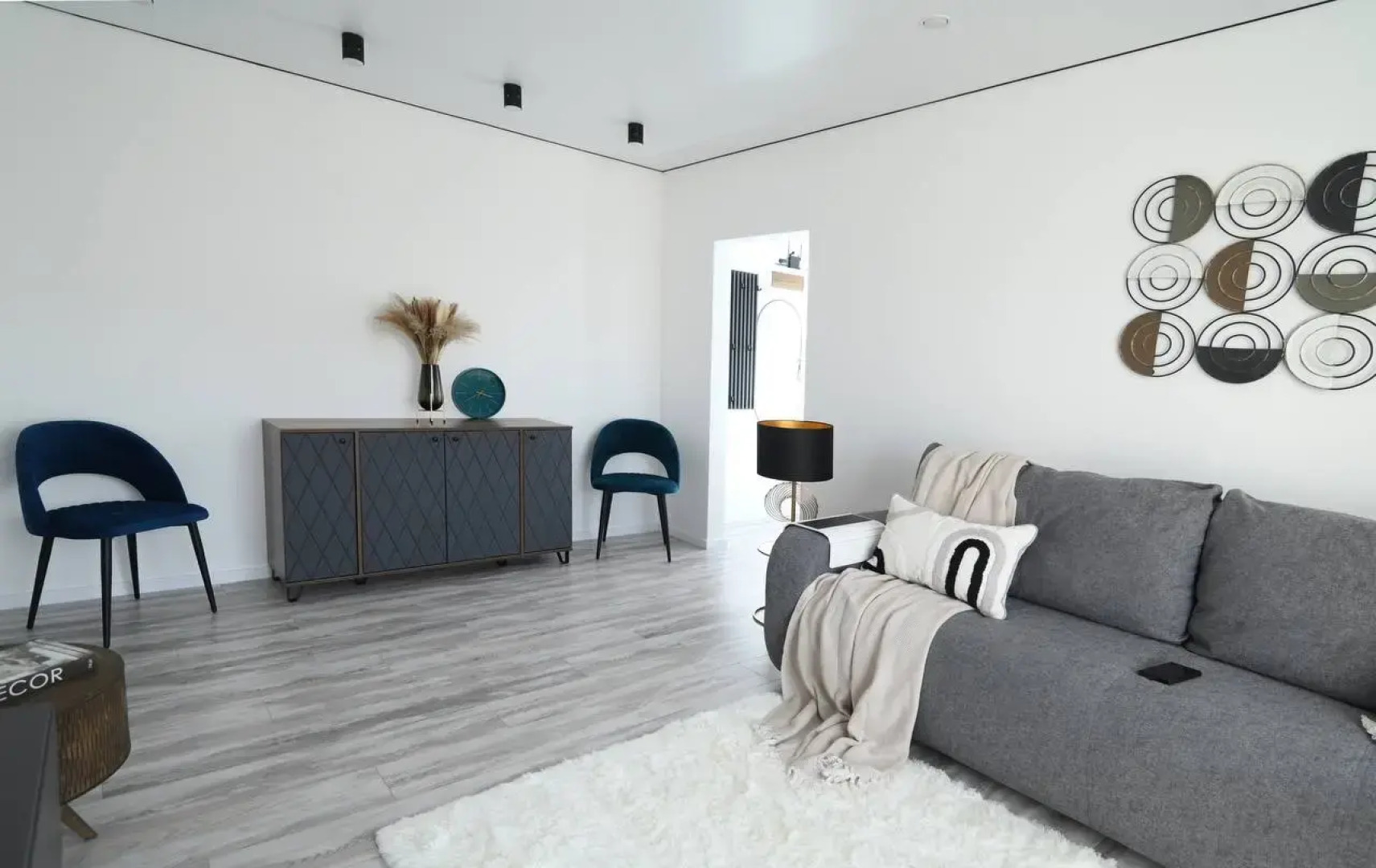 Квартира с дизайнерским ремонтом Rent House в центре