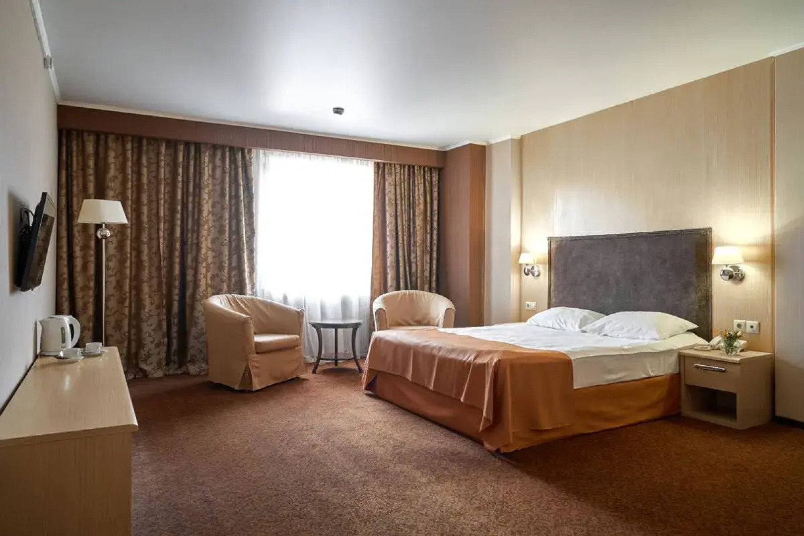 Отель Виктория