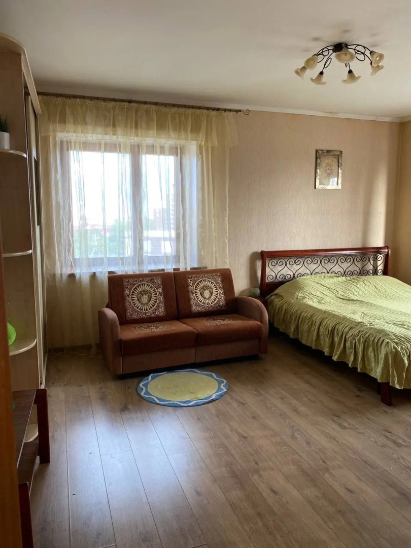 Квартира Cолнечная, уютная квартира 50кв.м рядом с метро