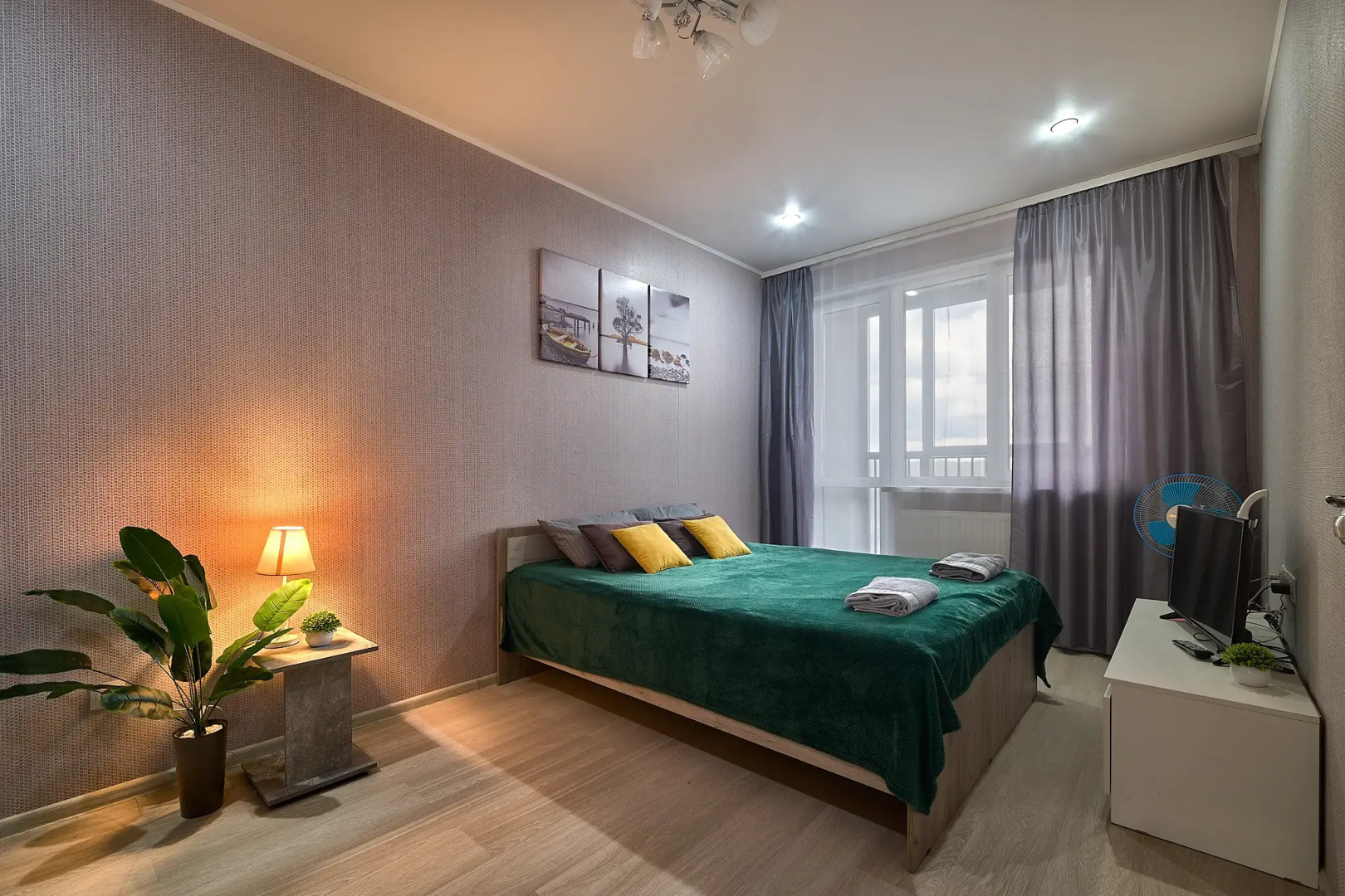 Квартира Однокомнатная с кроватью и диваном