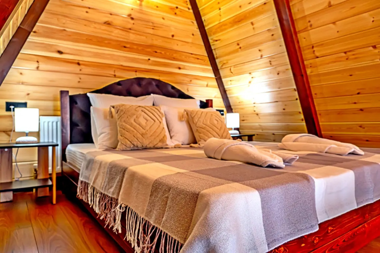 Коттедж Двухуровневый с Терассой в Терсколе от Квартирукинг