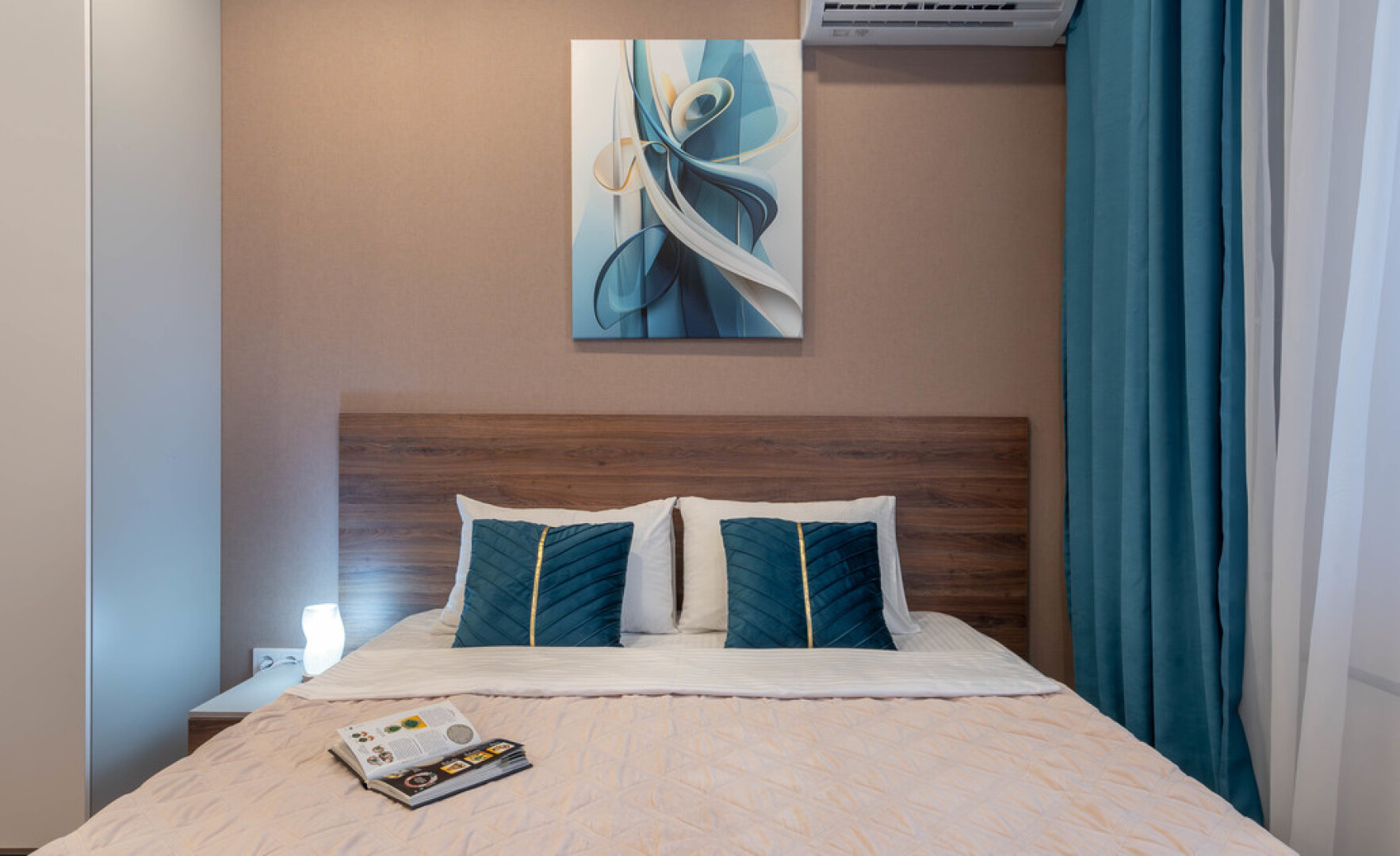 Апартаменты KeysSpb на Крыленко st35