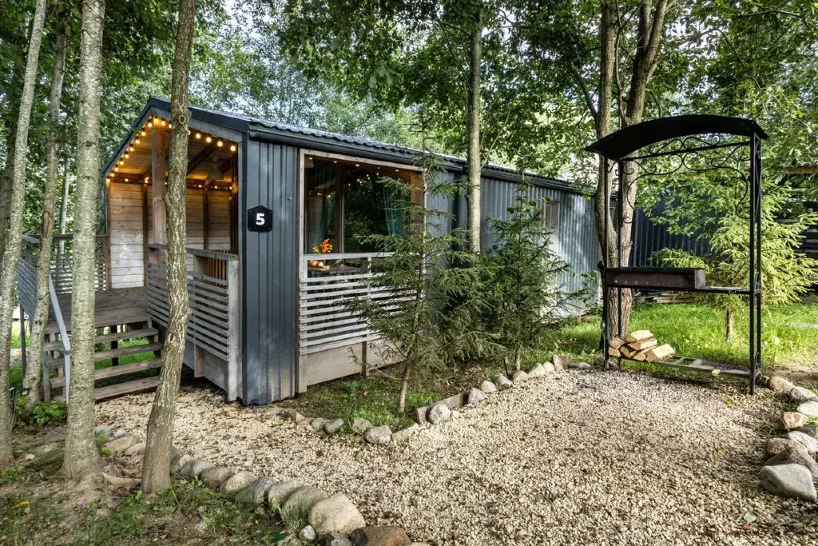 Частный дом у озера Кипень с баней, мангальной зоной и террасой