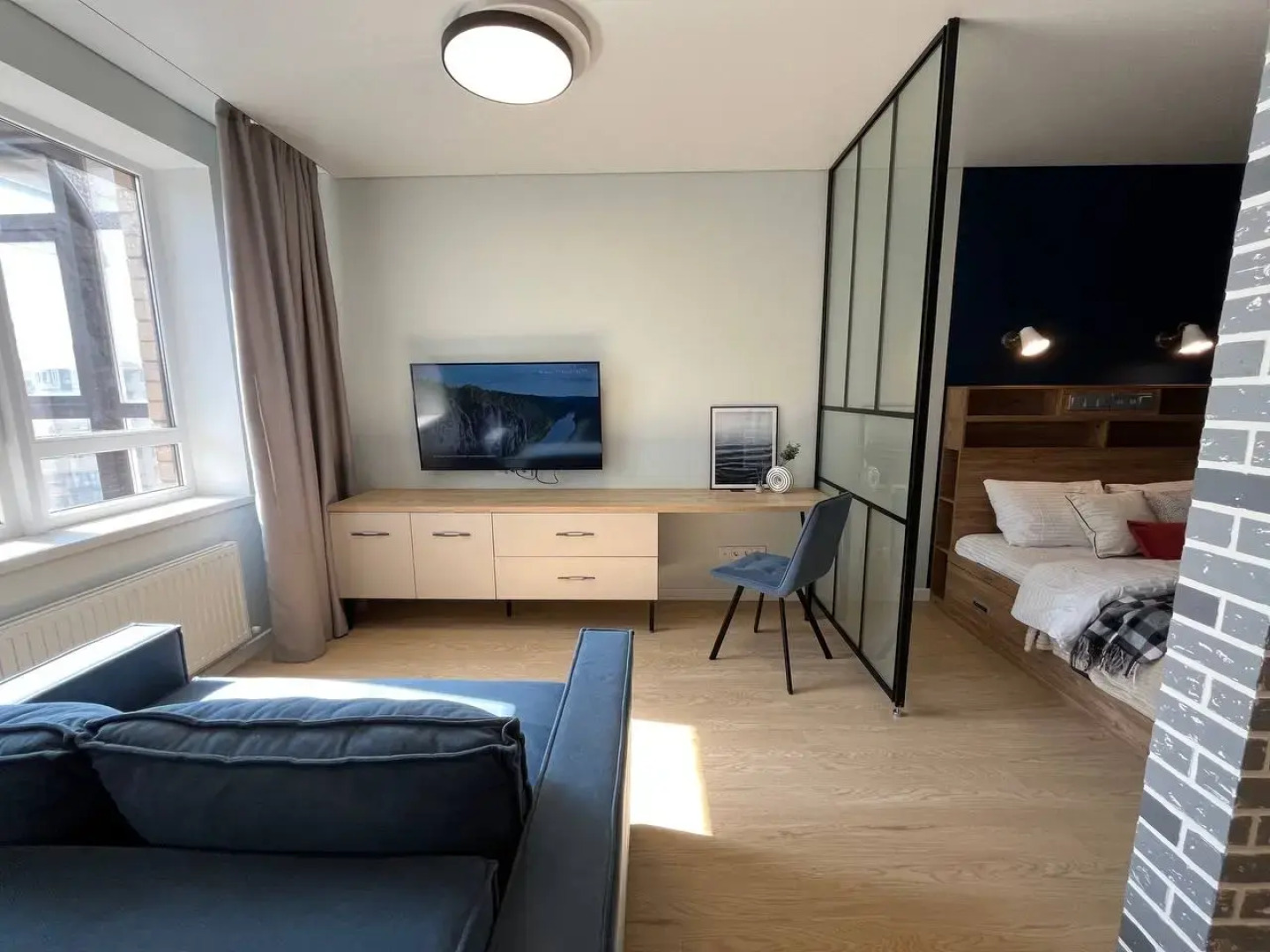 Апартаменты просторные Эль Апарт с стильным ремонтом и видом на Ростове