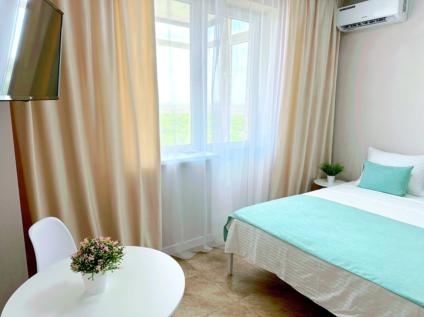 Апартаменты с видом на рощу