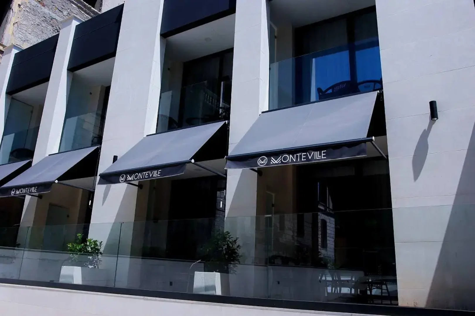 Апартаменты Апарт 242 в Монтевиле