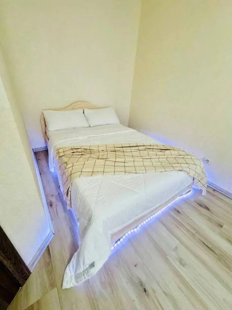 Апартаменты однокомнатные с балконом на Союзной 4