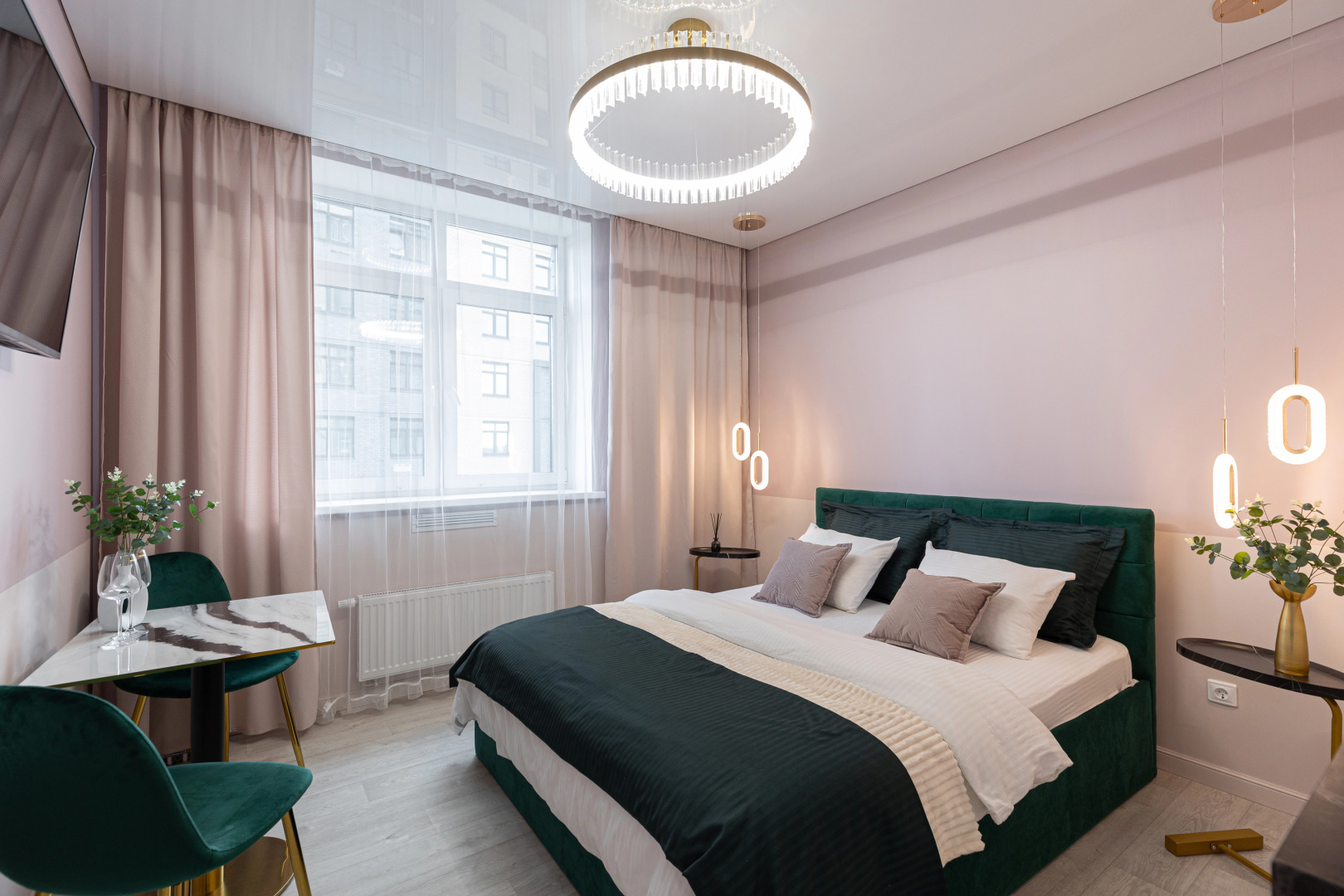 Апартаменты PINK APART на Берегу Туры