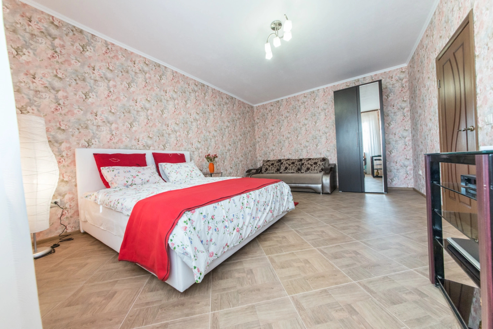 Апартаменты На 12 Этаже Рядом с Сафари-Парком