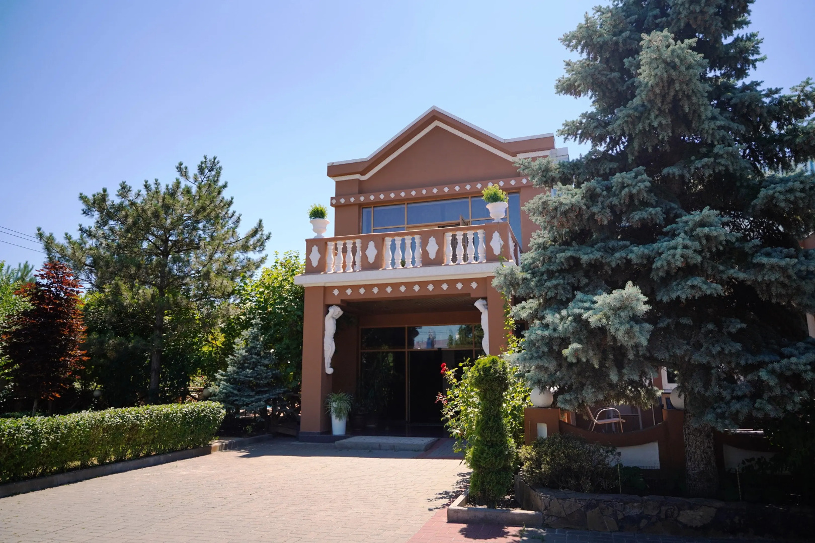 Отель Александр