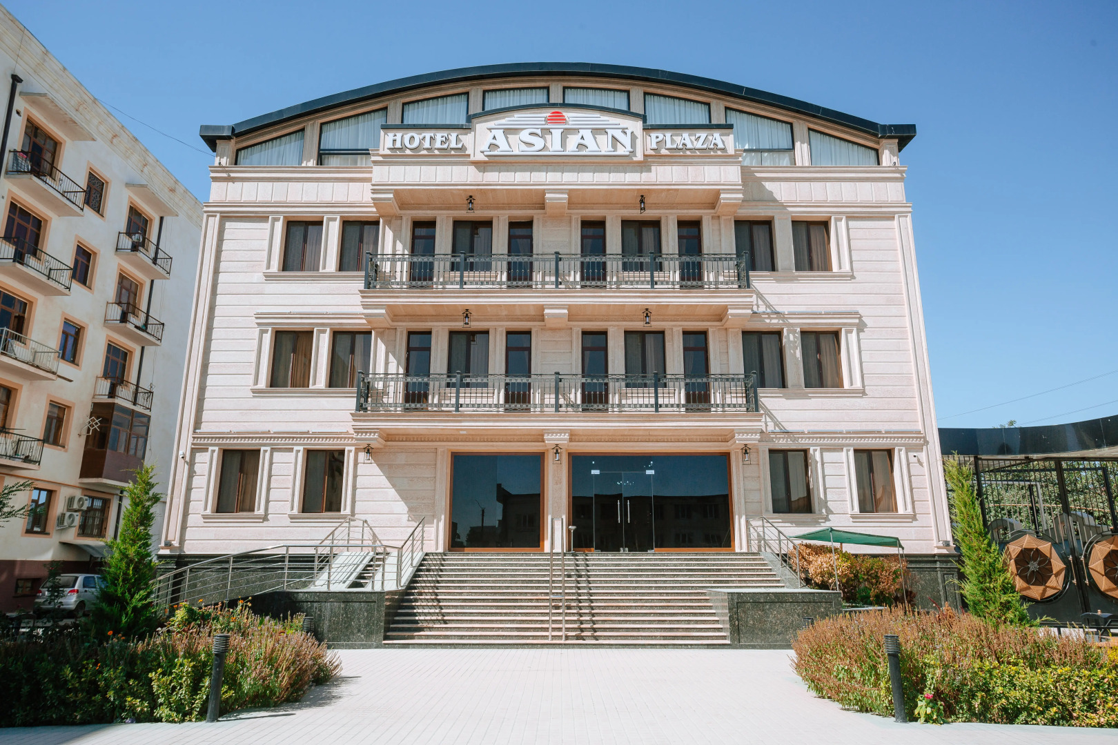 Отель Asian Plaza