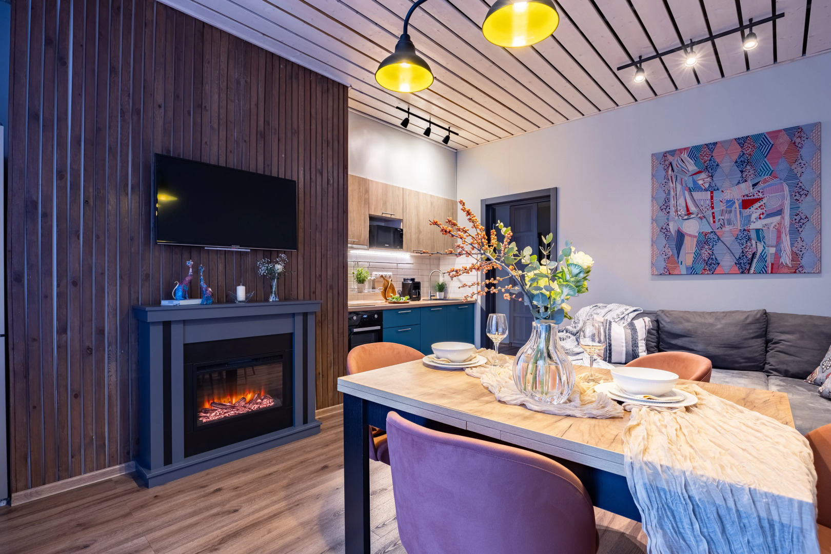 Апартаменты с камином Лукоморье в Охта Парке