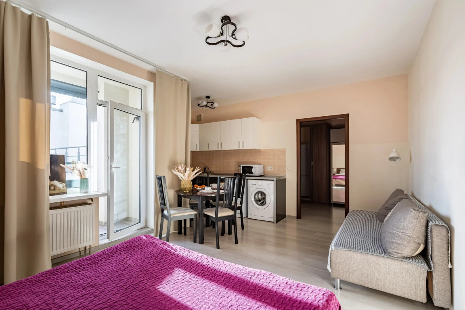 Апартаменты Sergeew Apartments Комфорт с балконом у Невского Проспекта