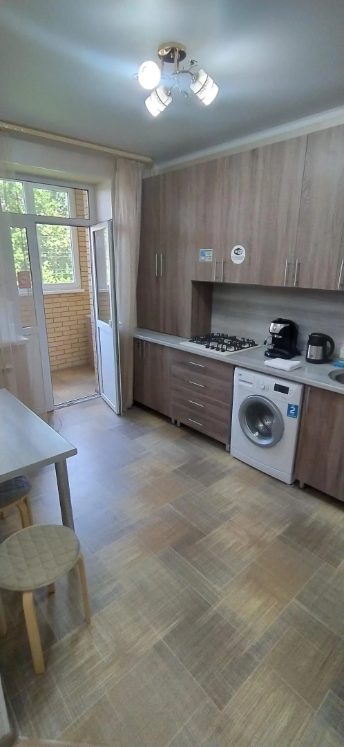 Апартаменты Ворошилова 136