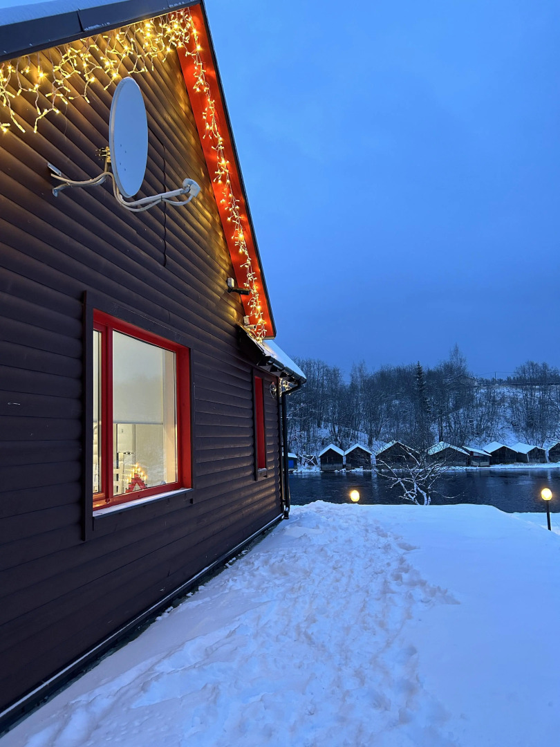 Частный Дом На Берегу Реки