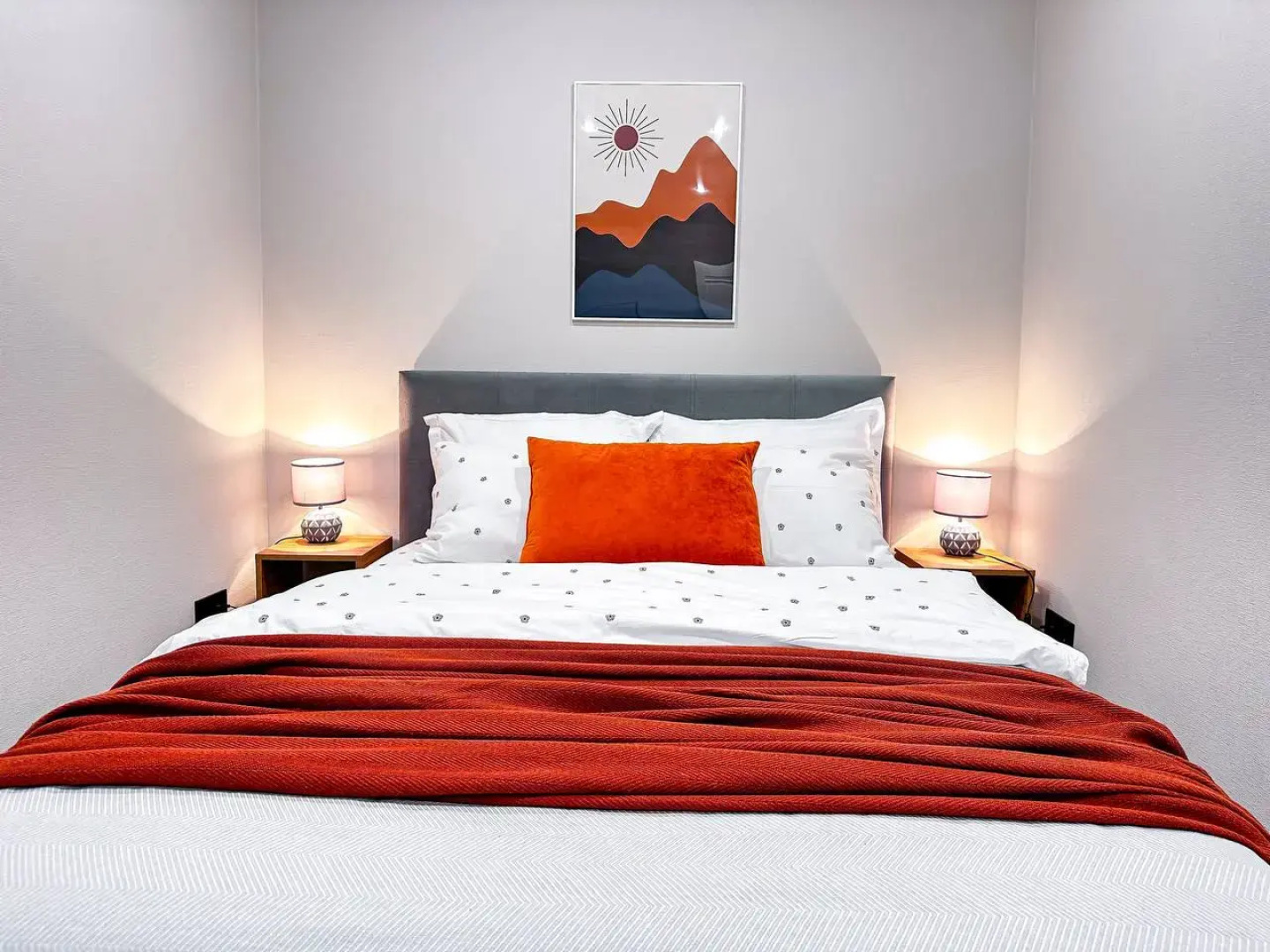 Квартира двухкомнатная в Кировске на Ленина 22 сеть Как дома