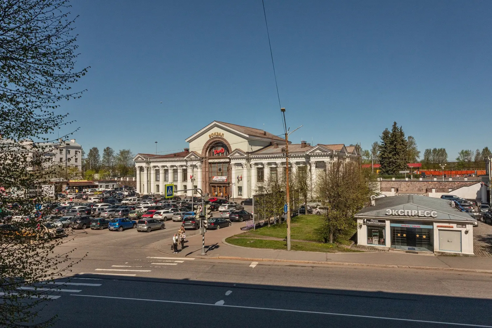 Апартаменты FullHouseApart дизайнерская четырехместная студия на вокзальной площади