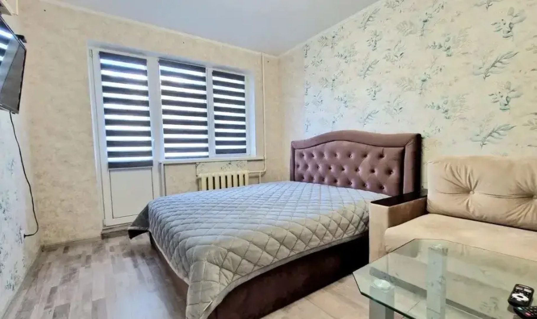 Апартаменты на проспекте Победы 25А