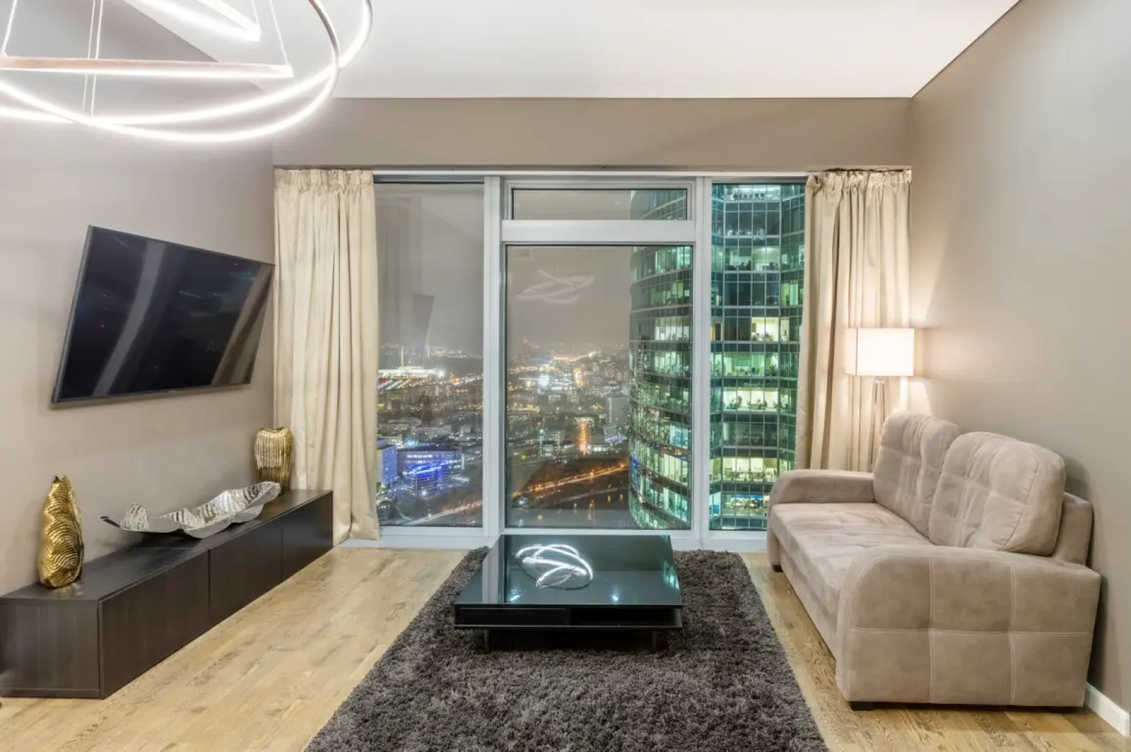 Rockmond 48 Junior Suite 12