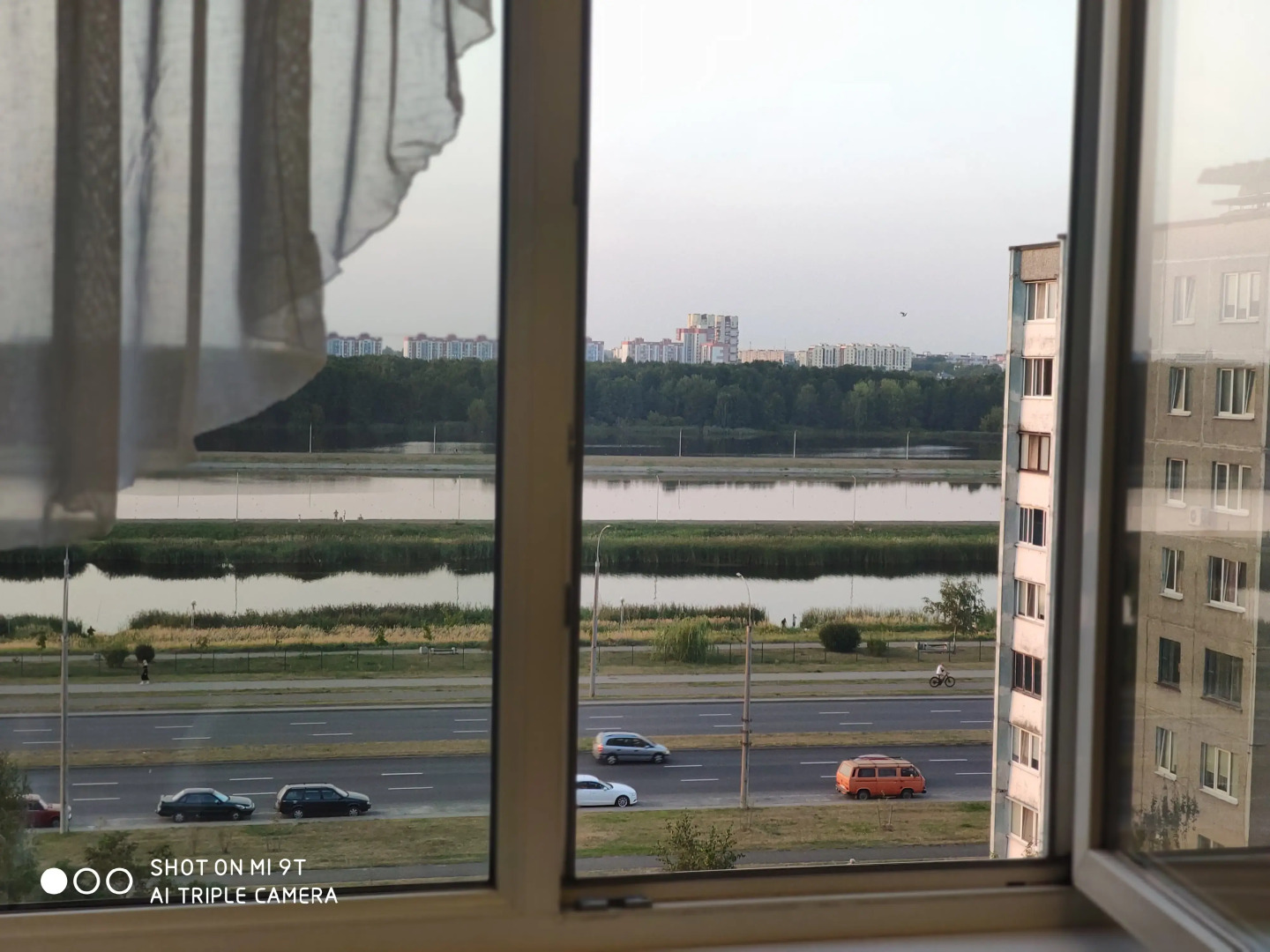 Квартира Светлая 3-комн. на Гребном канале